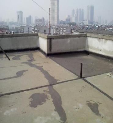 诸暨漏水维修 楼顶漏水是什么原因，楼顶漏水维修方法是什么?